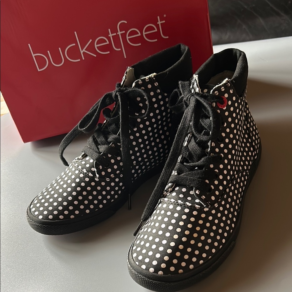 BucketFeet Women's High-Top Canvas Lace-Up Sneakers Black White Polka Dot